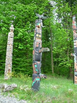 Oscar Maltipi Totem Pole in Stanley Park, Vancouver, BC, Canada