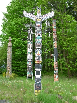 Kakaso'Las Totem Pole in Stanley Park, Vancouver, BC, Canada