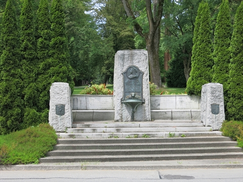 Queen Victoria Monument, Vancouver, BC, Canada