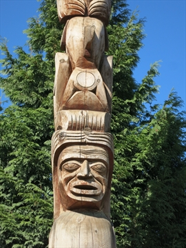Rose Cole Yelton Memorial Totem Pole in Stanley Park, Vancouver, BC, Canada