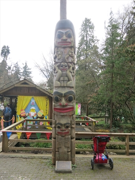 Children of the World totem pole in Stanley Park, Vancouver, BC, Canada